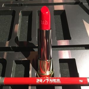 Urban Decay Lipstick and Pencil - 714 Bundle